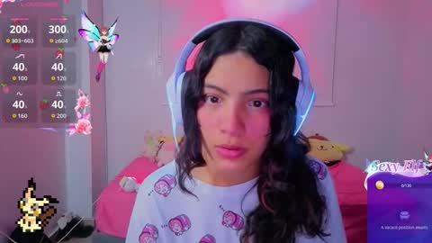 Snapshot of helia_n_amy chatting on February 3, 2026, 2:53 am Helia Transfem and Amy online show from February 3, 2026, 2:53 am