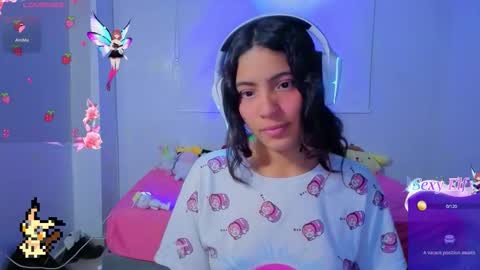 Snapshot of helia_n_amy chatting on February 3, 2026, 6:22 am Helia Transfem and Amy online show from February 3, 2026, 6:22 am