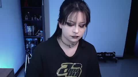 Snapshot of hell_dancer_ chatting on June 16, 2026, 4:15 am Lexa online show from June 16, 2026, 4:15 am