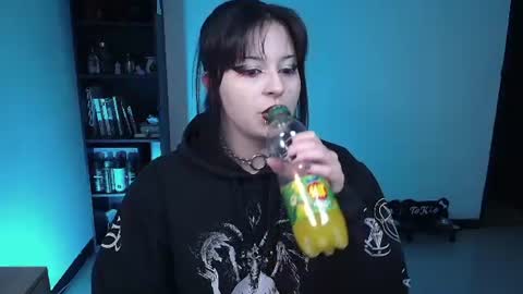 Snapshot of hell_dancer_ chatting on June 21, 2026, 4:15 am Lexa online show from June 21, 2026, 4:15 am