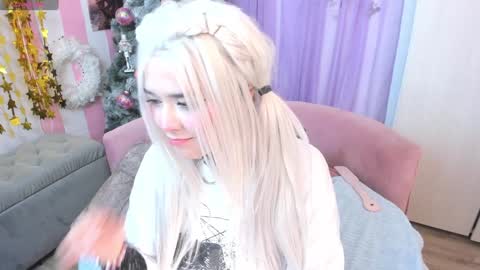 Laura online show from December 5, 2024, 6:32 am