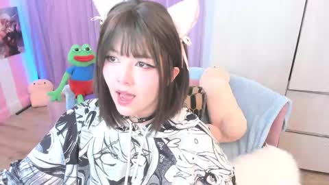 Laura online show from November 13, 2025, 3:16 am