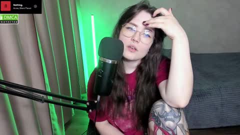 Red online show from March 9, 2025, 9:46 pm