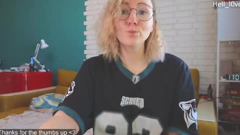Snapshot of hell_l0ve chatting on April 25, 2026, 4:04 am Anastasiia online show from April 25, 2026, 4:04 am