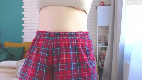 Snapshot of hell_l0ve chatting on May 4, 2026, 2:07 am Anastasiia online show from May 4, 2026, 2:07 am