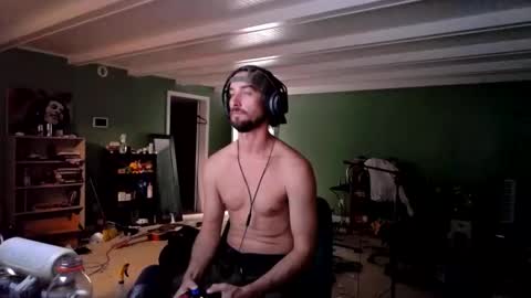 helldiver1990 online show from November 10, 2025, 6:56 am