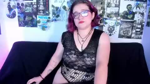 Snapshot of hellen21rose chatting on August 5, 2026, 7:06 pm hellen online show from August 5, 2026, 7:06 pm