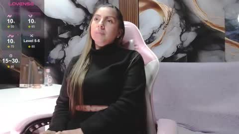 Snapshot of hellen_mark chatting on April 1, 2026, 10:49 am Hellen. online show from April 1, 2026, 10:49 am