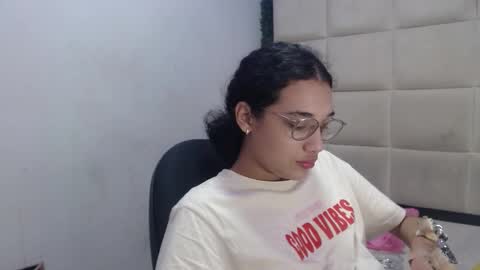 hellen_queensex online show from February 4, 2025, 1:56 am