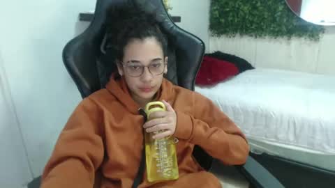 hellen_queensex online show from February 22, 2025, 5:02 pm