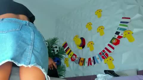 Snapshot of hellen_sky_ chatting on July 2, 2026, 7:09 pm hellen online show from July 2, 2026, 7:09 pm