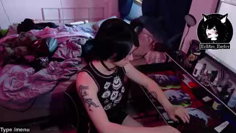 Snapshot of hellfire_girl chatting on June 24, 2026, 1:15 am Hayley online show from June 24, 2026, 1:15 am
