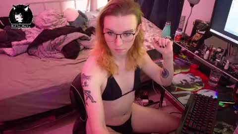 Snapshot of hellfire_girl chatting on July 25, 2026, 9:01 pm Hayley online show from July 25, 2026, 9:01 pm