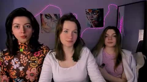 Helli online show from February 6, 2026, 8:56 pm