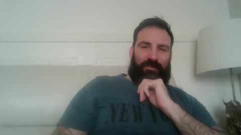 Snapshot of hellobunbunx0 chatting on April 7, 2026, 3:45 pm hellobunbunx0 online show from April 7, 2026, 3:45 pm