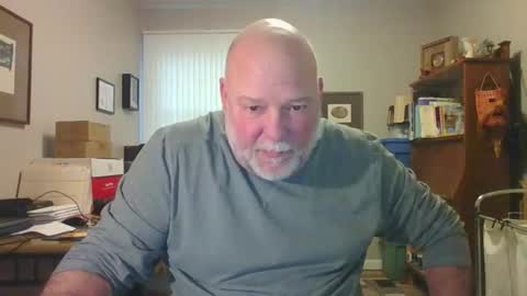 helloforfun111 online show from February 19, 2026, 2:02 pm