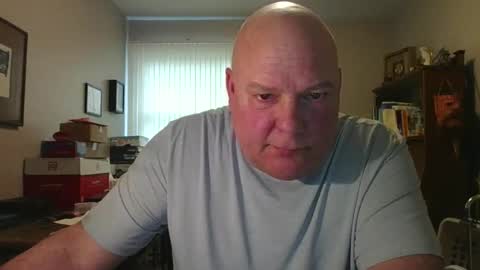 helloforfun111 online show from April 15, 2026, 7:10 pm