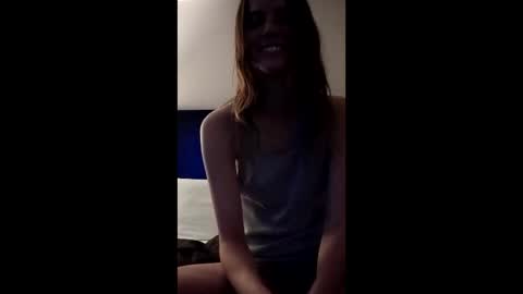 Snapshot of hellokitten123 chatting on March 14, 2026, 1:01 am hellokitten123 online show from March 14, 2026, 1:01 am