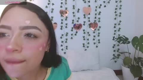 hellokitty_valery1 online show from April 15, 2026, 1:01 am