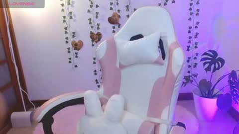 Snapshot of hellokitty_valery1 chatting on June 13, 2026, 3:37 am hellokitty_valery1 online show from June 13, 2026, 3:37 am