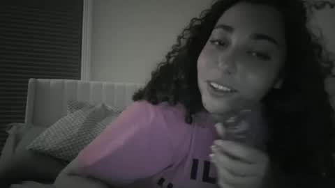 hellooli online show from April 21, 2026, 9:48 am