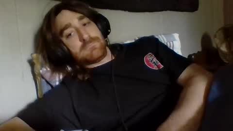 longhairbeardedguy online show from April 5, 2026, 7:44 pm