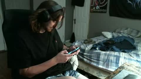 longhairbeardedguy online show from April 27, 2026, 1:25 am