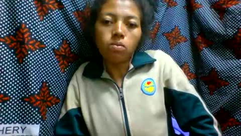 Snapshot of henitsaldy chatting on July 12, 2026, 3:08 am henitsaldy online show from July 12, 2026, 3:08 am