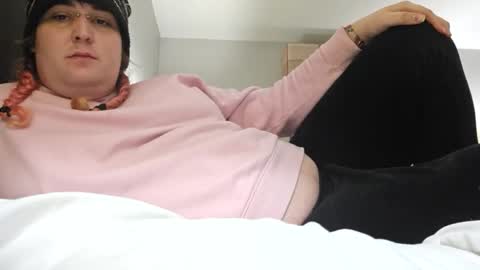 henmasterson online show from December 15, 2025, 1:04 pm