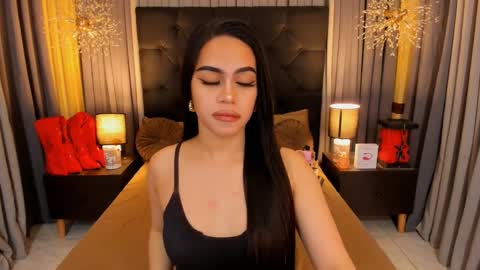 Snapshot of hennessygoddess69 chatting on January 14, 2025, 3:36 pm HENNESSY online show from January 14, 2025, 3:36 pm