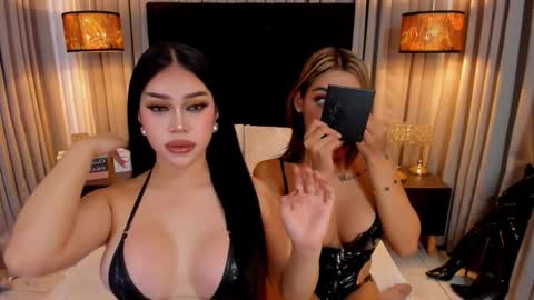 Snapshot of hennessygoddess69 chatting on November 25, 2025, 2:39 pm HENNESSY online show from November 25, 2025, 2:39 pm