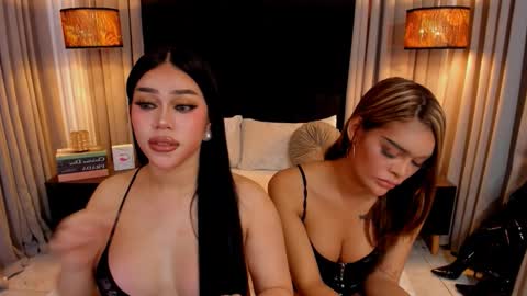 Snapshot of hennessygoddess69 chatting on November 26, 2025, 2:45 am HENNESSY online show from November 26, 2025, 2:45 am