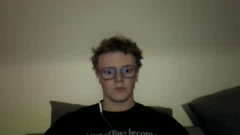 Snapshot of henrietje chatting on May 8, 2026, 8:58 pm henrietje online show from May 8, 2026, 8:58 pm