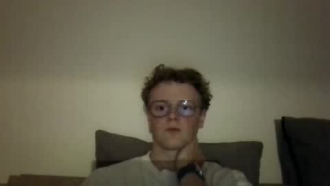 Snapshot of henrietje chatting on May 16, 2026, 7:34 pm henrietje online show from May 16, 2026, 7:34 pm