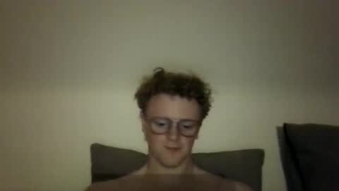 Snapshot of henrietje chatting on May 16, 2026, 7:56 pm henrietje online show from May 16, 2026, 7:56 pm