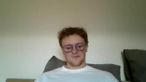 Snapshot of henrietje chatting on June 3, 2026, 6:46 pm henrietje online show from June 3, 2026, 6:46 pm