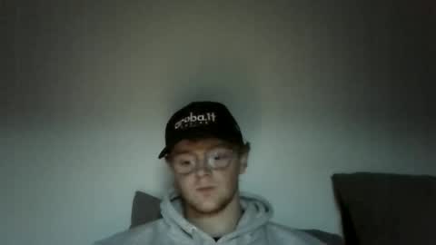Snapshot of henrietje chatting on June 10, 2026, 7:57 pm henrietje online show from June 10, 2026, 7:57 pm