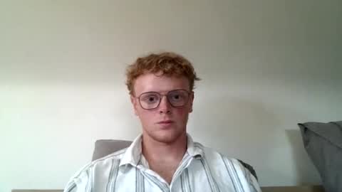 Snapshot of henrietje chatting on July 30, 2026, 3:33 pm henrietje online show from July 30, 2026, 3:33 pm