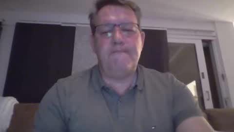 Snapshot of henrikrp1971 chatting on May 19, 2026, 11:33 pm henrikrp1971 online show from May 19, 2026, 11:33 pm