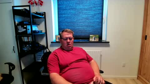 Snapshot of henrikrp1971 chatting on June 15, 2026, 7:43 am henrikrp1971 online show from June 15, 2026, 7:43 am