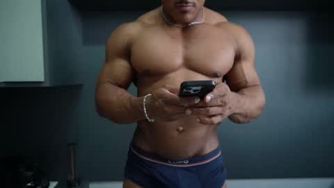 Henri online show from February 26, 2026, 7:35 pm