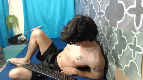 HENRY GANDY online show from March 3, 2025, 2:04 pm