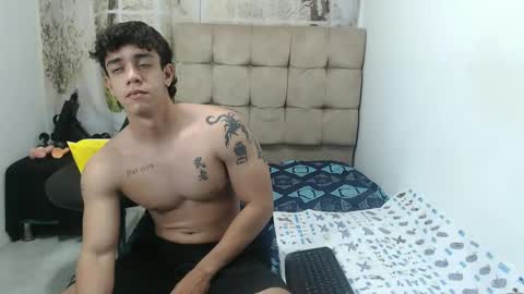 HENRY GANDY online show from September 17, 2025, 9:16 pm