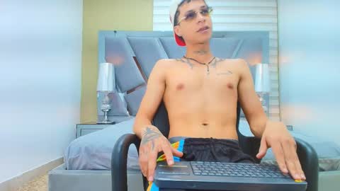 Henry online show from March 28, 2026, 7:57 pm