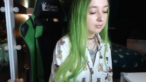 Hentaishiing online show from March 3, 2025, 4:35 pm