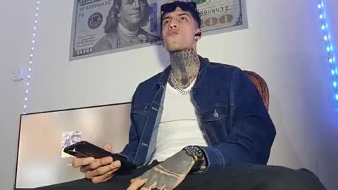 Henzeld online show from April 18, 2026, 3:32 am