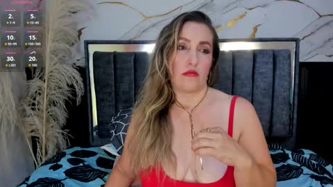 Hera godes online show from September 28, 2025, 9:20 pm