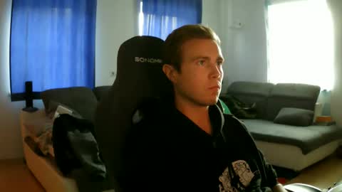 John Pearl online show from April 20, 2026, 5:37 pm