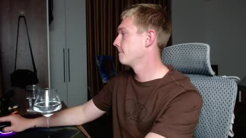 Gregblonde  Alextattoo online show from September 27, 2025, 2:11 pm