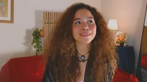 hercyqueen online show from April 16, 2026, 10:34 pm